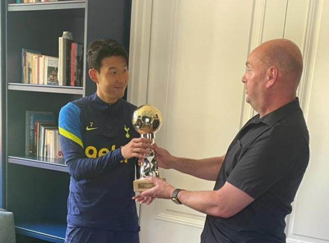 yl7703永利-【亚洲金球奖颁奖】第7座金球 孙兴慜记得清清楚楚