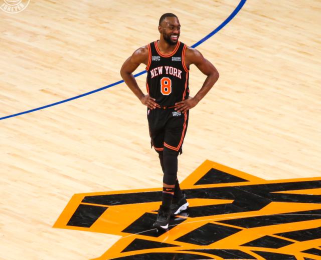 yl23455永利-圣诞夜三双迎梦想时刻 沃克重回首发渐入佳境